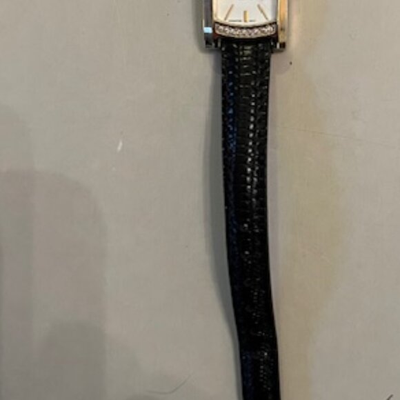 BEVERLY HILLS POLO CLUB | Gold-Tone Quartz Women's Watch-NEW Battery - Picture 4 of 10